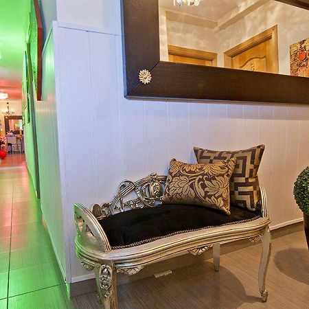 Hostal Oxum Мадрид Интерьер фото